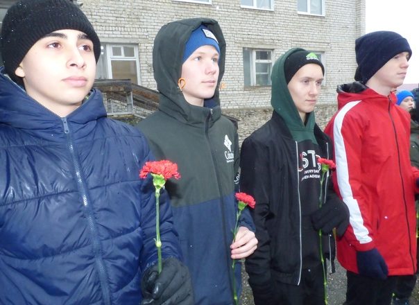 В Соликамске отдали дань памяти погибшим сотрудникам спецназа